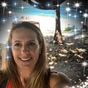 Meet your Posher, Karine